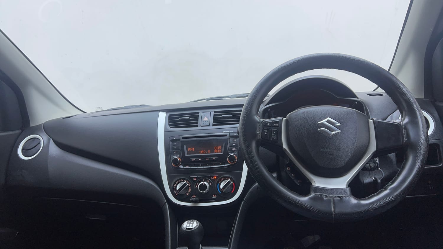 Used 2019 Maruti Suzuki Celerio X ZXi Petrol Manual interior DASHBOARD VIEW
