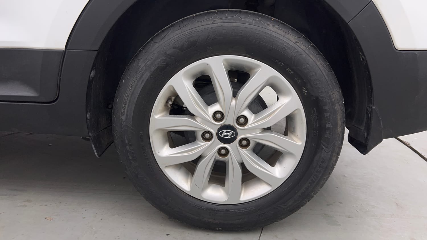 Used 2019 Hyundai Creta SX 1.6 Petrol Petrol Manual tyres LEFT REAR TYRE RIM VIEW
