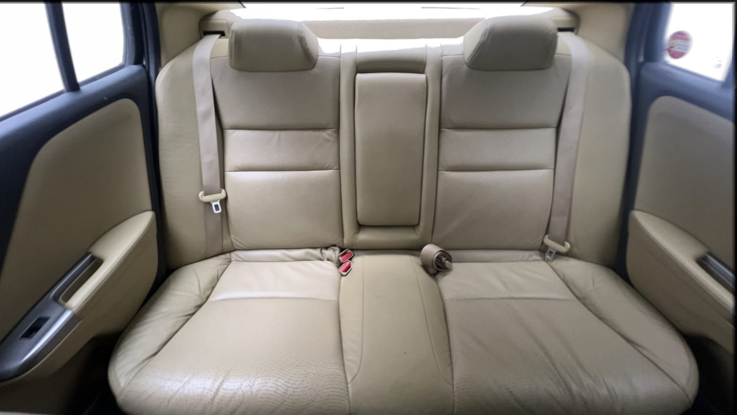 Used 2015 Honda City VX CVT Petrol Automatic interior REAR SEAT CONDITION VIEW