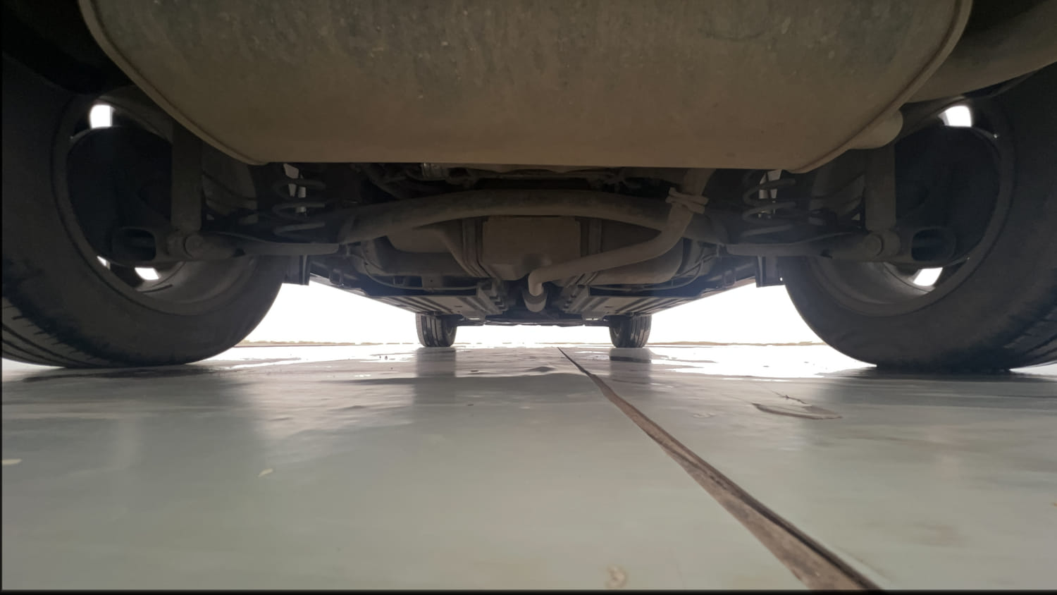 Used 2022 Maruti Suzuki Vitara Brezza [2020-2022] ZXI Plus Dual Tone Petrol Manual extra REAR UNDERBODY VIEW (TAKEN FROM REAR)