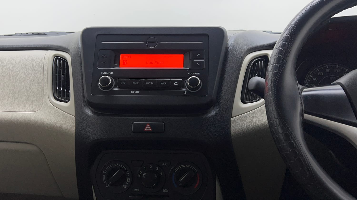 Used 2024 Maruti Suzuki Wagon R VXI 1.0 Petrol Manual interior MUSIC SYSTEM & AC CONTROL VIEW
