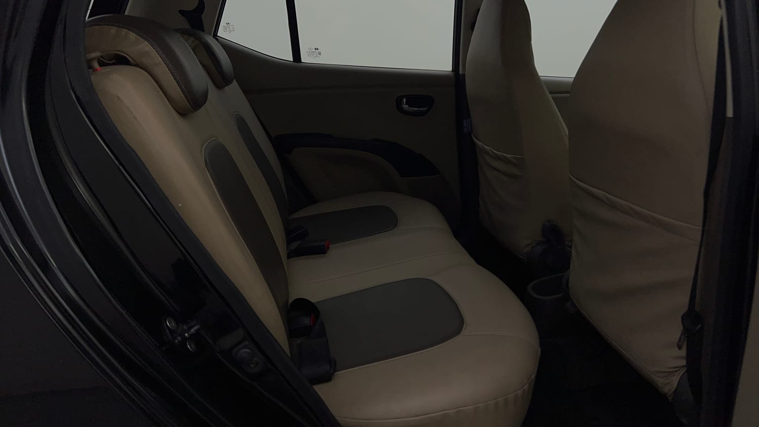 Used 2013 Hyundai i10 Sportz 1.2 Kappa2 Petrol Manual interior RIGHT SIDE REAR DOOR CABIN VIEW