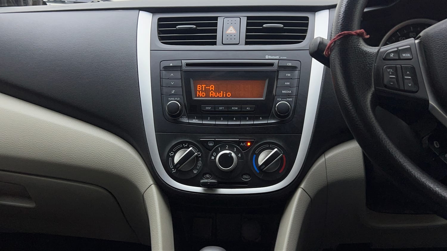 Used 2017 Maruti Suzuki Celerio ZXI (O) AMT Petrol Automatic interior MUSIC SYSTEM & AC CONTROL VIEW