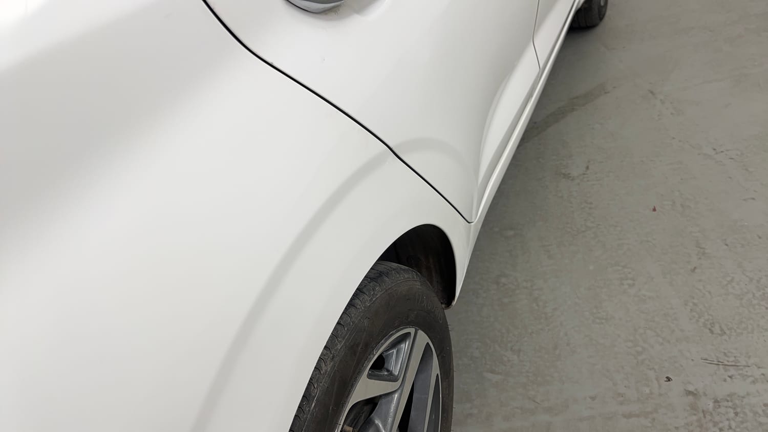 Used 2020 Hyundai Aura SX Plus 1.2 AMT Petrol Petrol Automatic dents MINOR SCRATCH