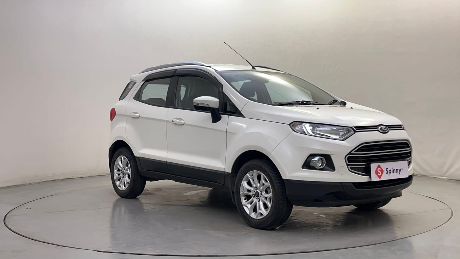 Used 2016 Ford EcoSport Titanium+ 1.0L EcoBoost Petrol Manual exterior RIGHT FRONT CORNER VIEW