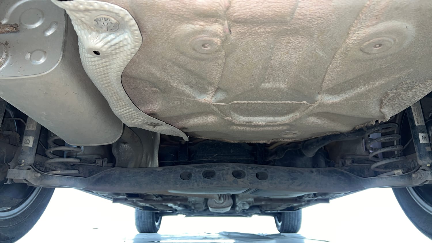 Used 2023 Volkswagen Virtus Highline 1.0 TSI MT Petrol Manual extra REAR UNDERBODY VIEW (TAKEN FROM REAR)