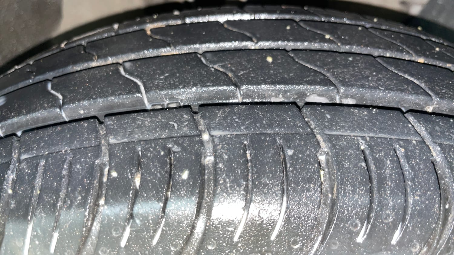 Used 2019 Hyundai Elite i20 Sportz Plus 1.2 Petrol Manual tyres RIGHT FRONT TYRE TREAD VIEW