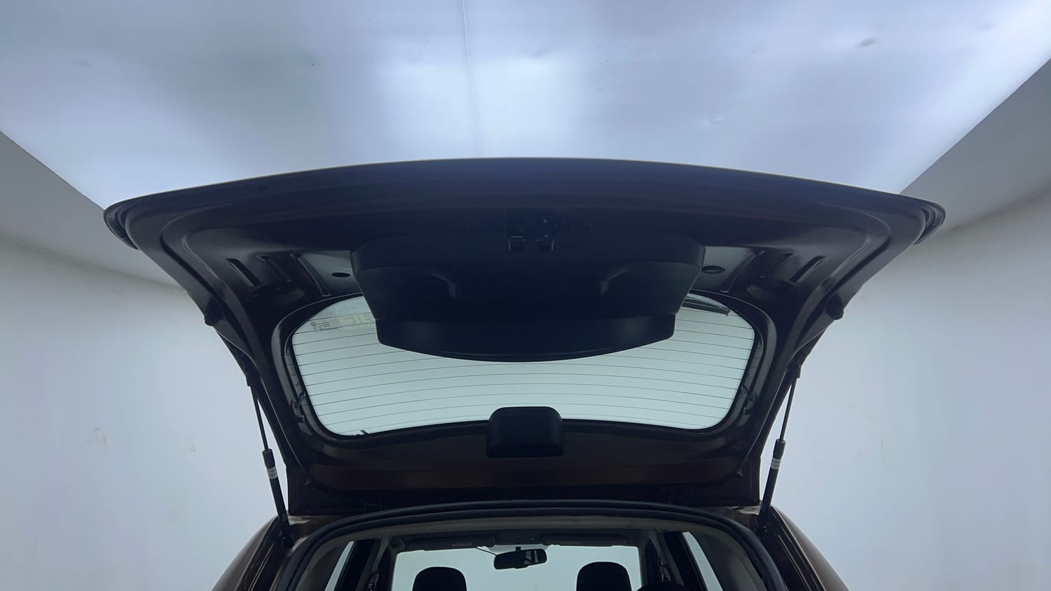 Used 2017 Renault Duster 85 PS RXS 4X2 MT Diesel Diesel Manual interior DICKY DOOR OPEN VIEW