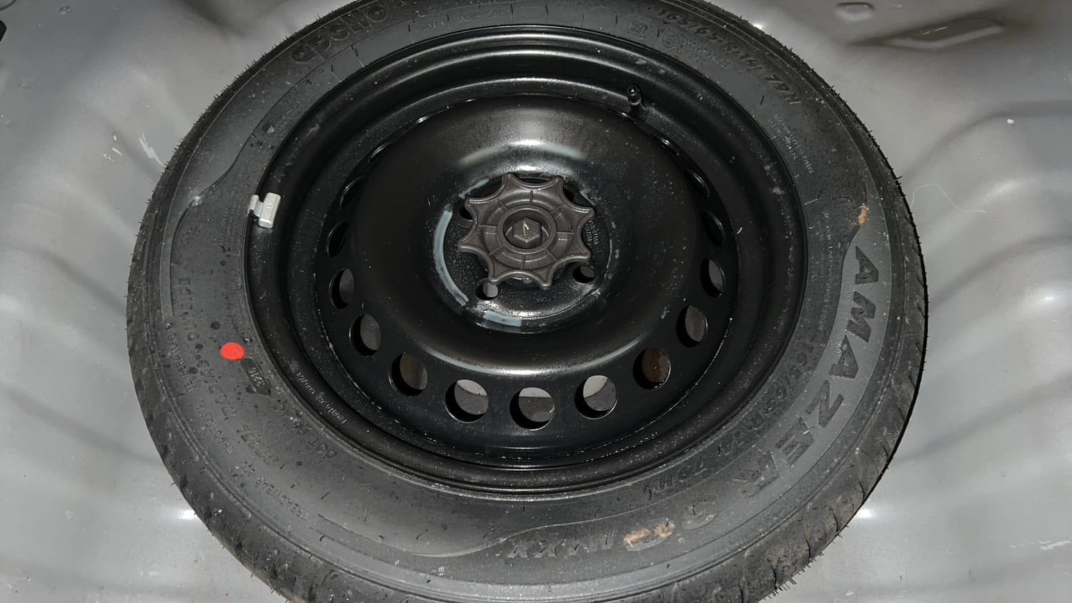 Used 2016 Hyundai Grand i10 Magna 1.2 Kappa VTVT Petrol Manual tyres SPARE TYRE VIEW