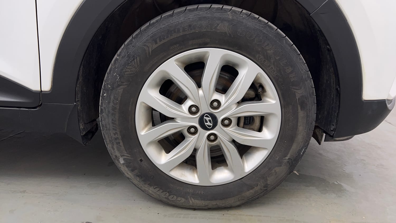 Used 2019 Hyundai Creta SX 1.6 Petrol Petrol Manual tyres RIGHT FRONT TYRE RIM VIEW