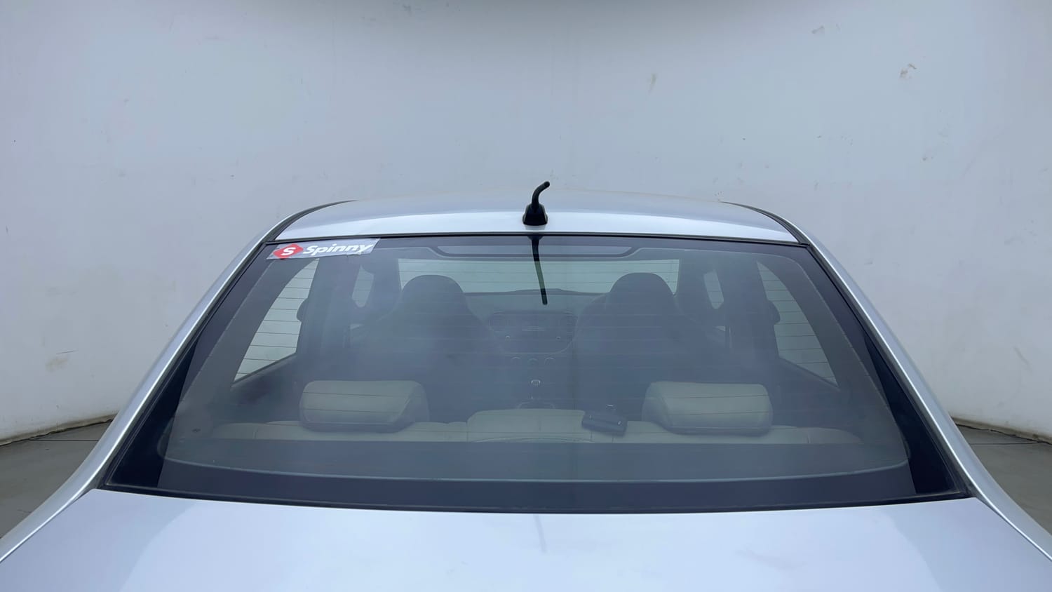 Used 2015 Hyundai Xcent S 1.2 (O) Petrol Manual exterior BACK WINDSHIELD VIEW