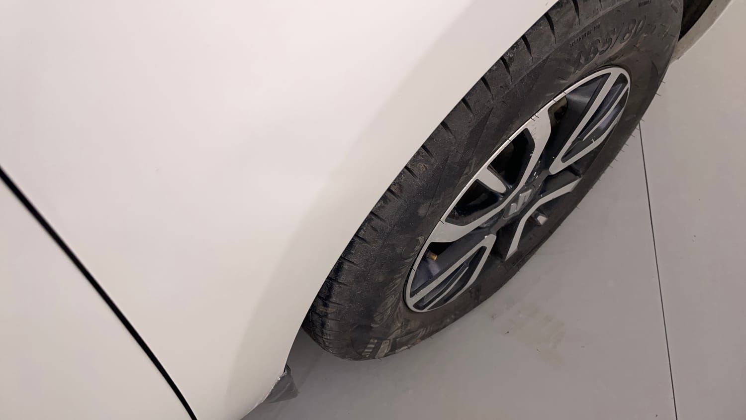 Used 2022 Maruti Suzuki Swift VXi Petrol Manual dents MINOR DENT