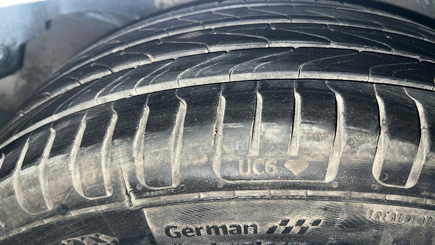 Used 2015 Honda City VX CVT Petrol Automatic tyres RIGHT REAR TYRE TREAD VIEW