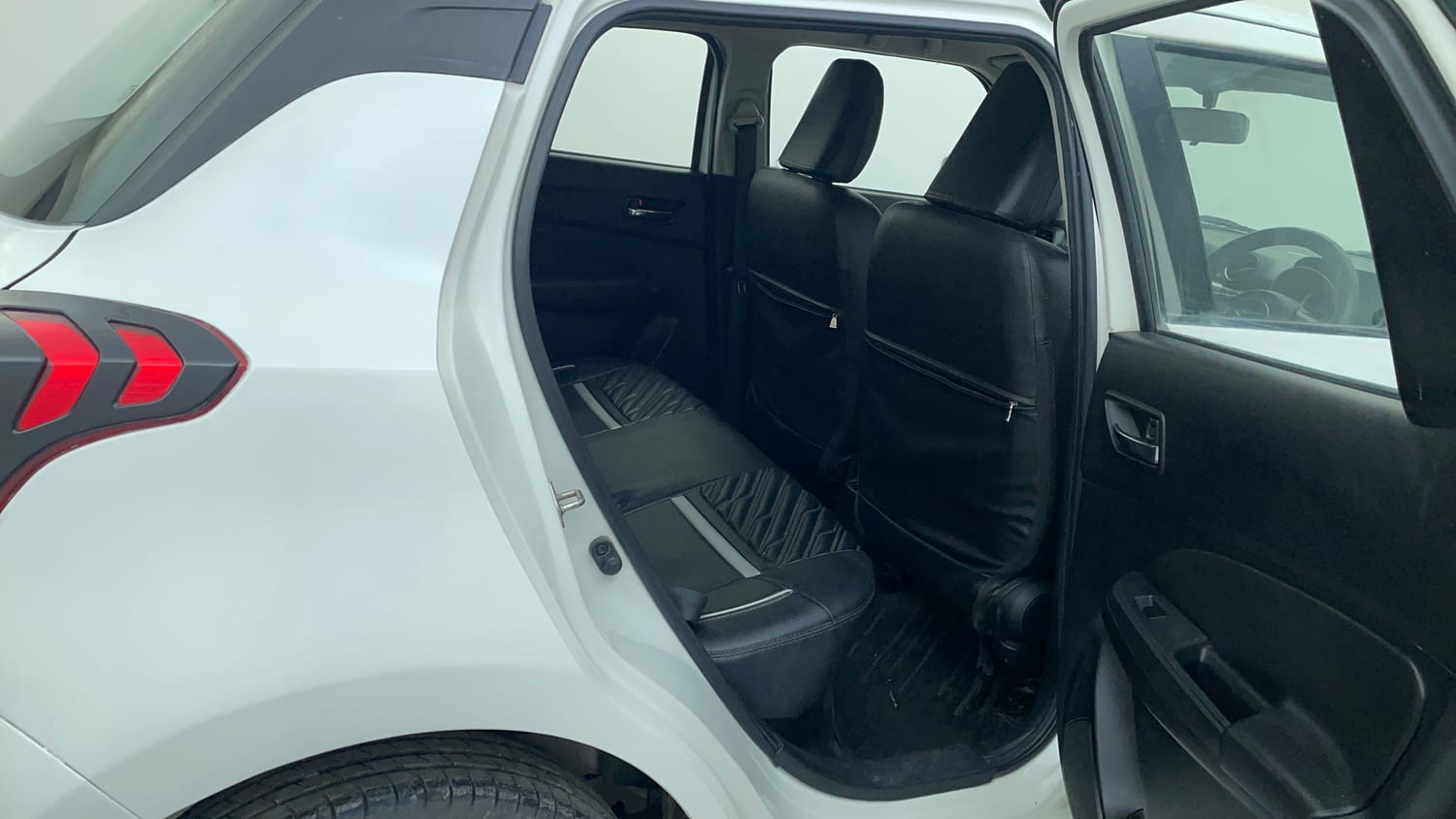 Used 2022 Maruti Suzuki Swift VXi Petrol Manual interior RIGHT SIDE REAR DOOR CABIN VIEW