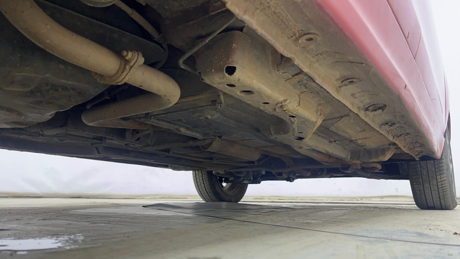 Used 2021 Tata Tiago XZA Plus Petrol Automatic extra REAR RIGHT UNDERBODY VIEW