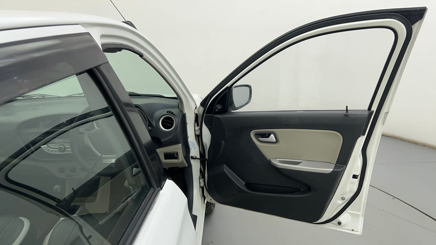Used 2018 Maruti Suzuki Alto K10 LXi Petrol Manual interior RIGHT FRONT DOOR OPEN VIEW
