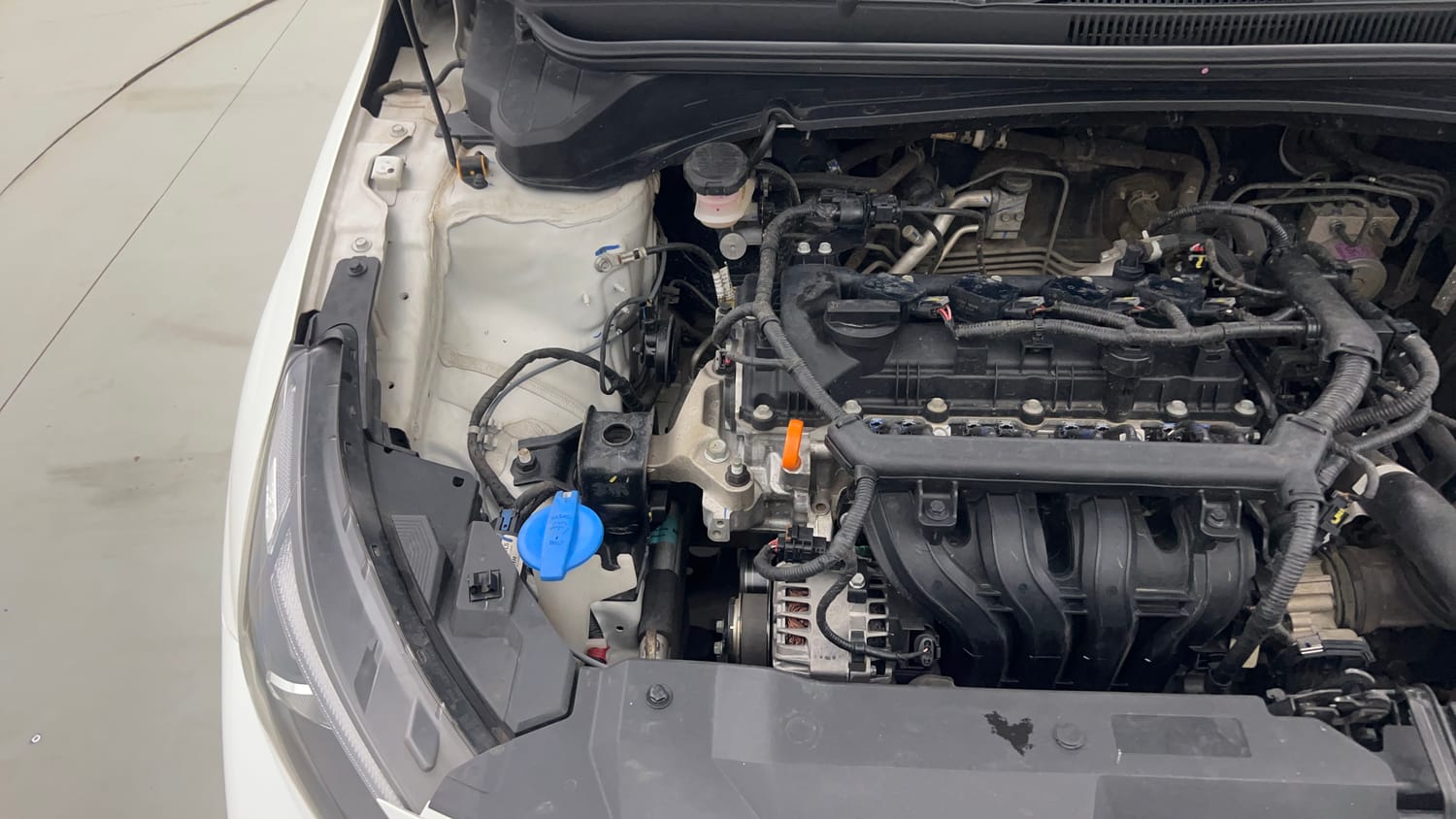 Used 2022 Hyundai New i20 Asta (O) 1.2 MT Petrol Manual engine ENGINE RIGHT SIDE VIEW