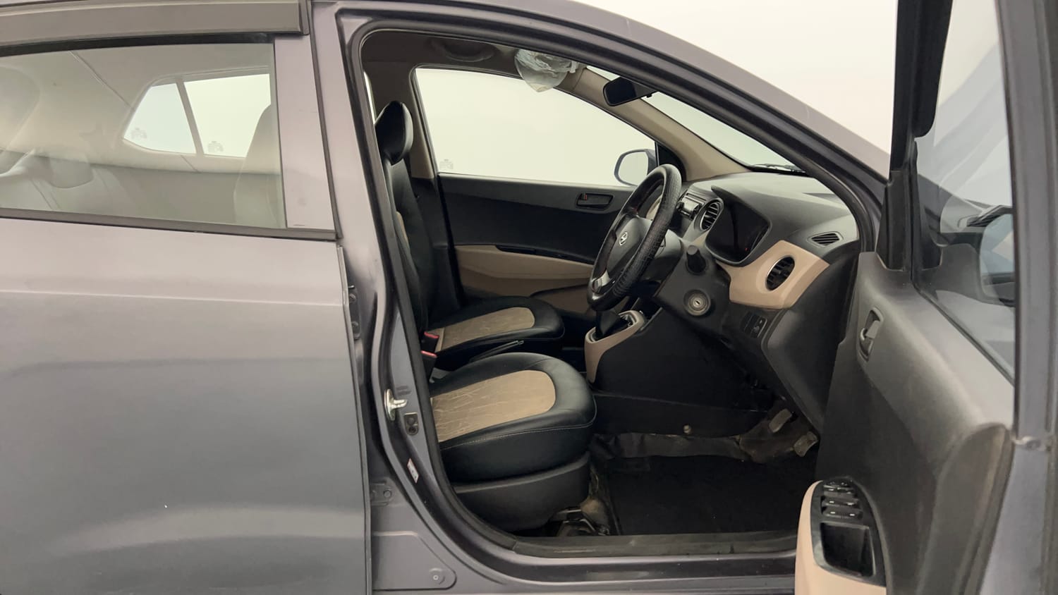 Used 2017 Hyundai Grand i10 Magna 1.2 Kappa VTVT Petrol Manual interior RIGHT SIDE FRONT DOOR CABIN VIEW
