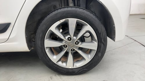 Used 2015 Hyundai Elite i20 Sportz 1.2 (O) Petrol Manual tyres LEFT REAR TYRE RIM VIEW