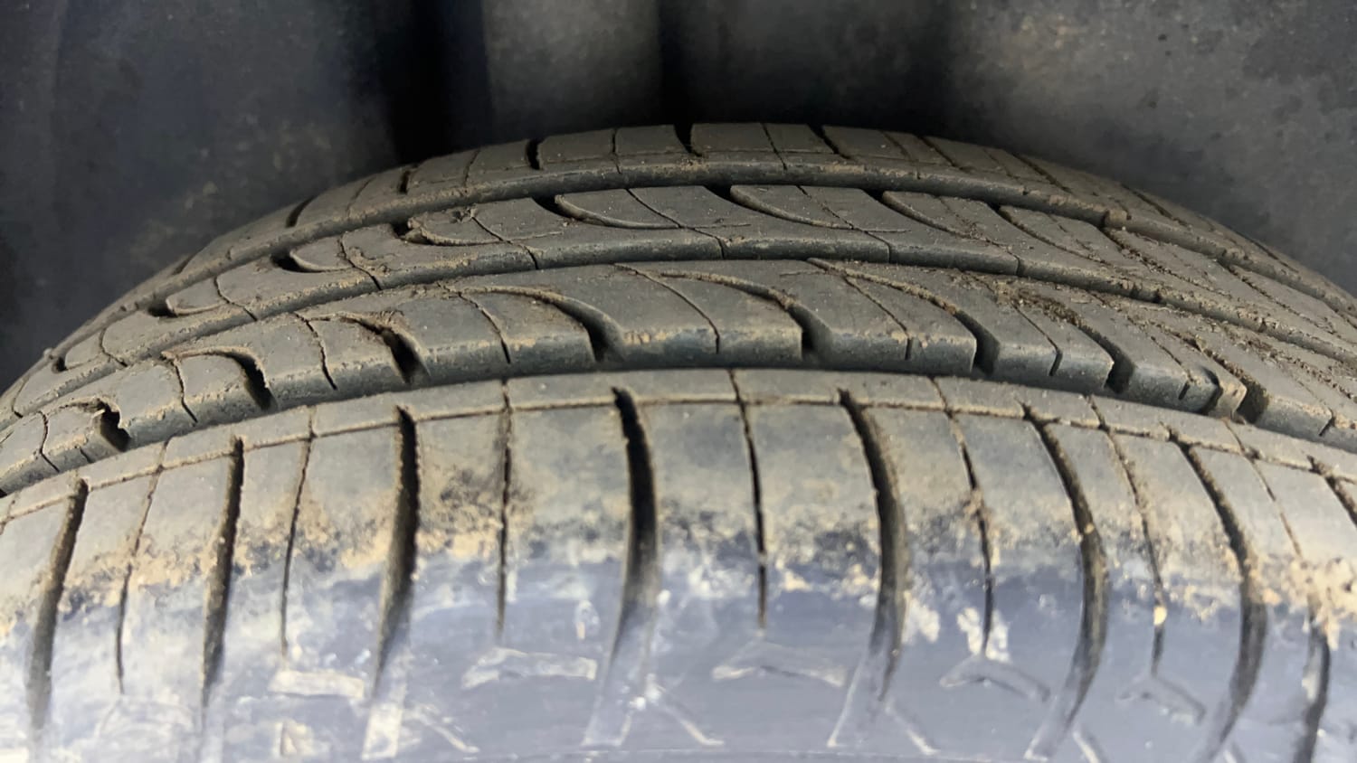 Used 2019 Skoda Rapid Active 1.6 MPI Petrol Manual tyres RIGHT REAR TYRE TREAD VIEW