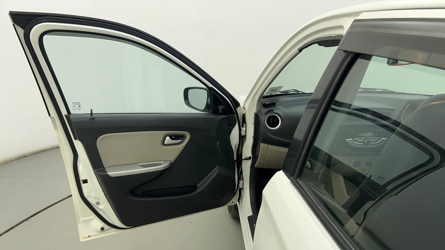 Used 2018 Maruti Suzuki Alto K10 LXi Petrol Manual interior LEFT FRONT DOOR OPEN VIEW