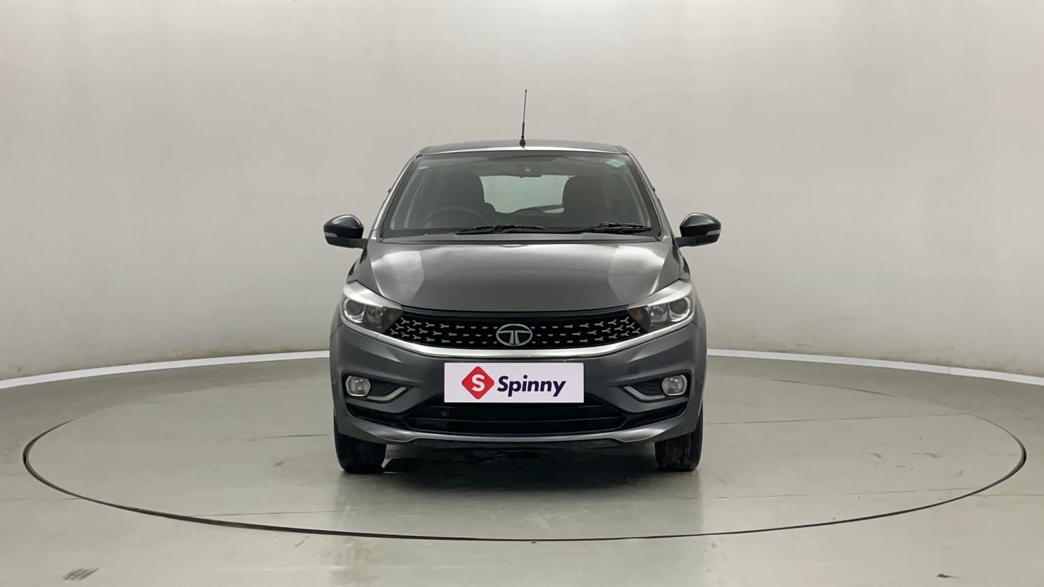 Used 2022 Tata Tiago Revotron XZ Plus Cng (outside fitted) Cng Manual exterior FRONT VIEW