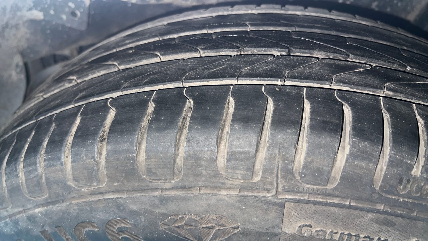 Used 2015 Honda City VX CVT Petrol Automatic tyres LEFT REAR TYRE TREAD VIEW