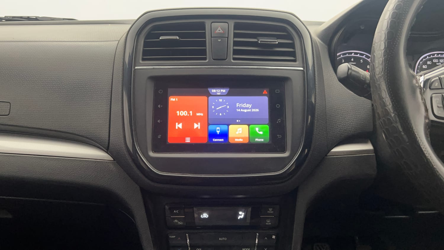 Used 2022 Maruti Suzuki Vitara Brezza [2020-2022] ZXI Plus Dual Tone Petrol Manual top_features Integrated (in-dash) music system