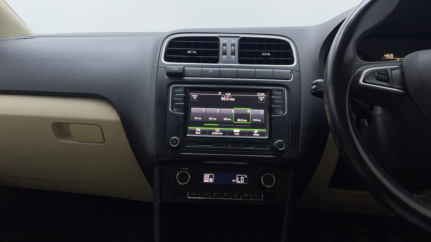 Used 2018 Skoda Rapid Style 1.6 MPI Petrol Manual interior MUSIC SYSTEM & AC CONTROL VIEW