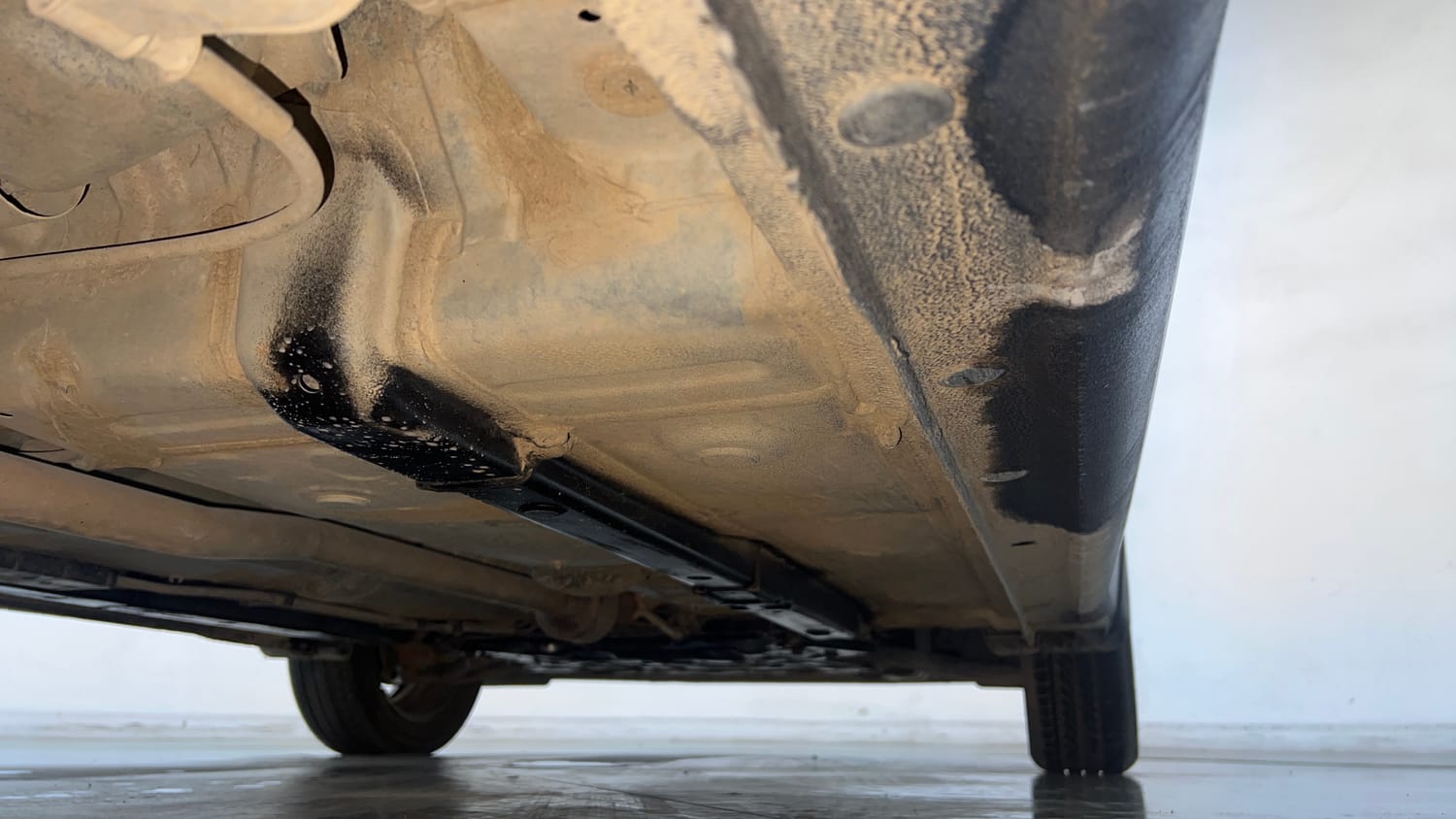 Used 2024 Hyundai Grand i10 Nios Sportz 1.2 Kappa VTVT Petrol Manual extra REAR RIGHT UNDERBODY VIEW
