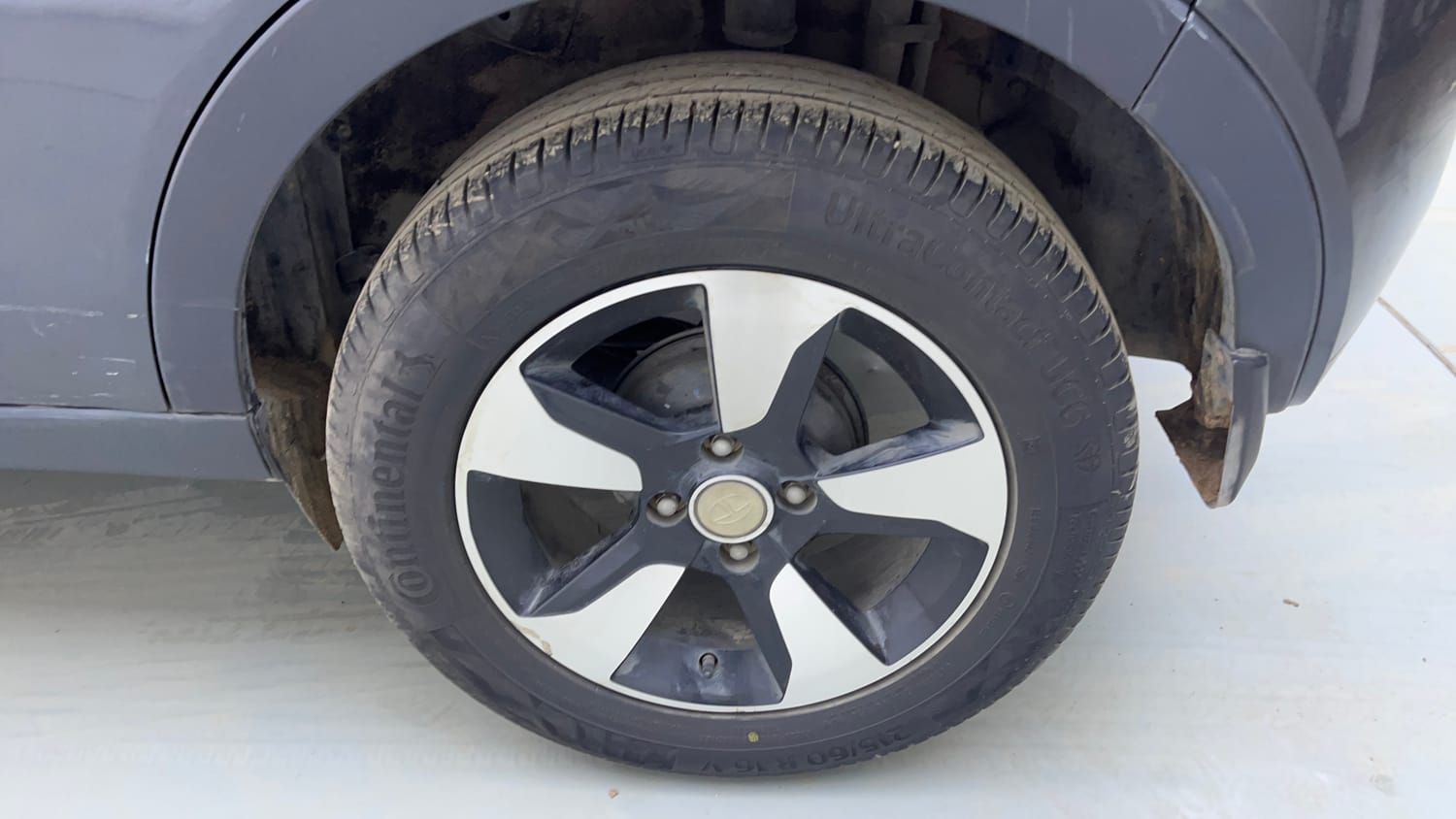 Used 2019 Tata Nexon XZA Plus Petrol Petrol Automatic tyres LEFT REAR TYRE RIM VIEW
