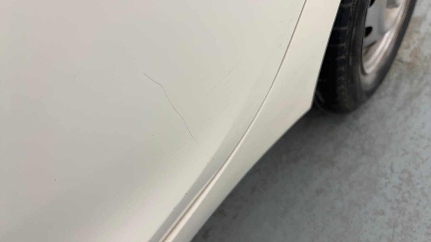 Used 2018 Hyundai Eon Era + AirBag Petrol Manual dents MINOR SCRATCH