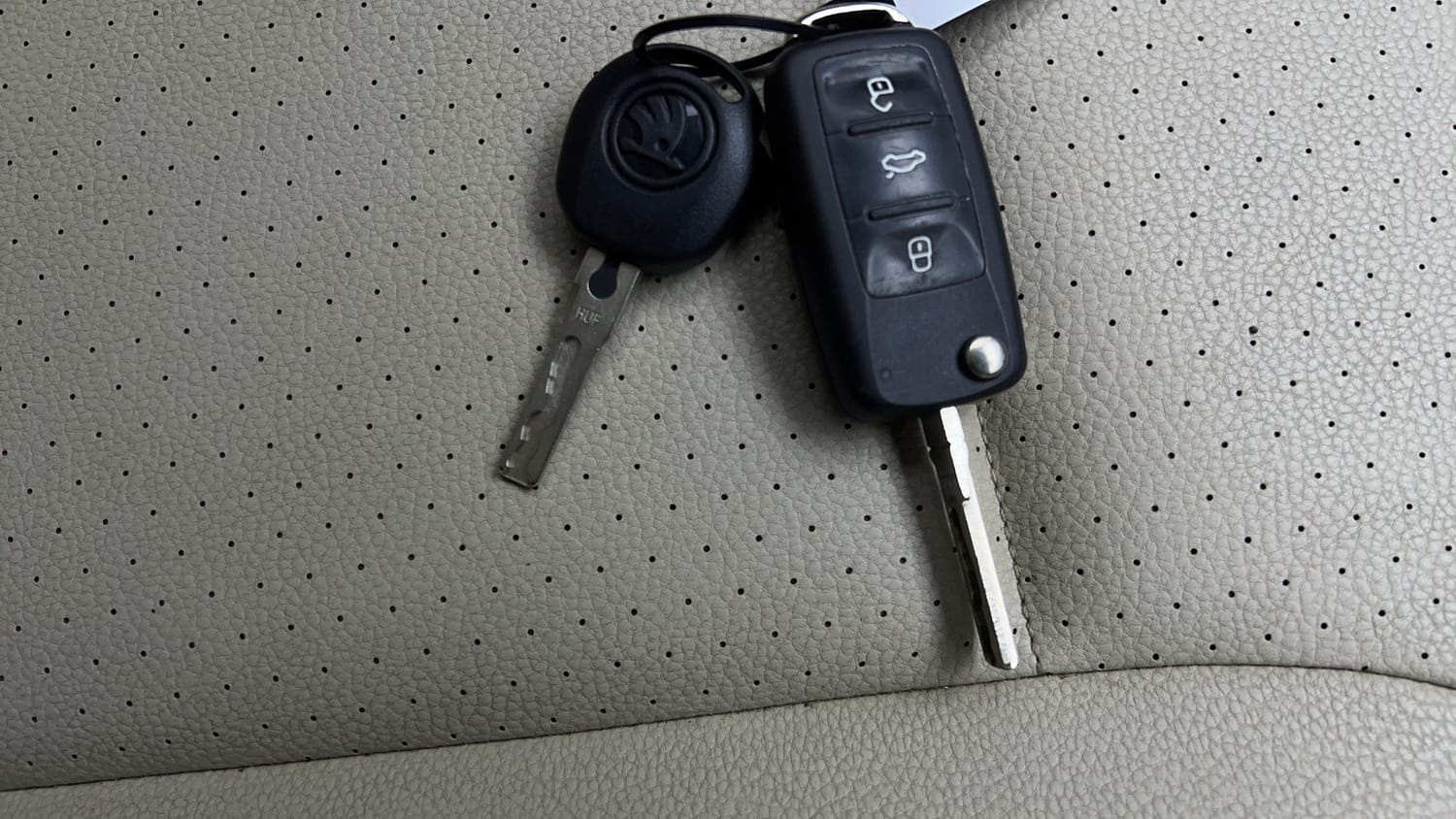 Used 2018 Skoda Rapid Style 1.6 MPI Petrol Manual extra CAR KEY VIEW
