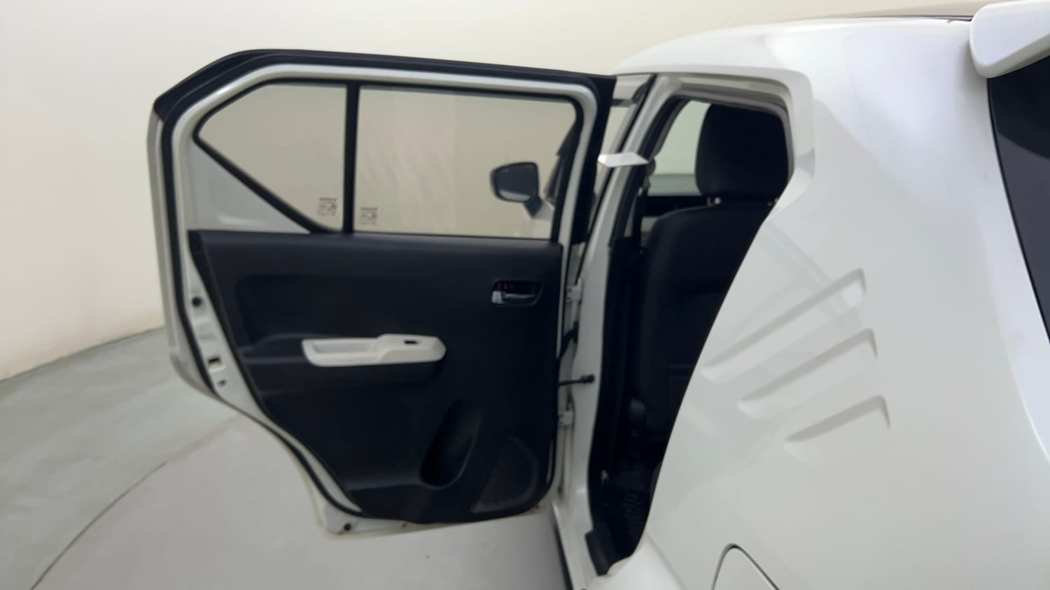 Used 2018 Maruti Suzuki Ignis Alpha 1.2 AMT Petrol Automatic interior LEFT REAR DOOR OPEN VIEW