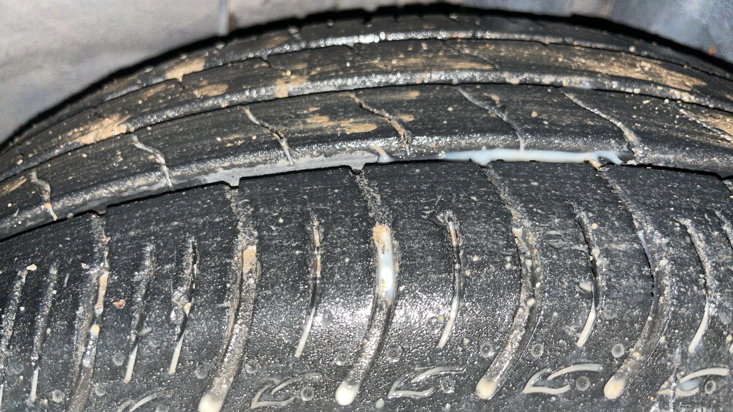 Used 2019 Hyundai Elite i20 Sportz Plus 1.2 Petrol Manual tyres LEFT REAR TYRE TREAD VIEW