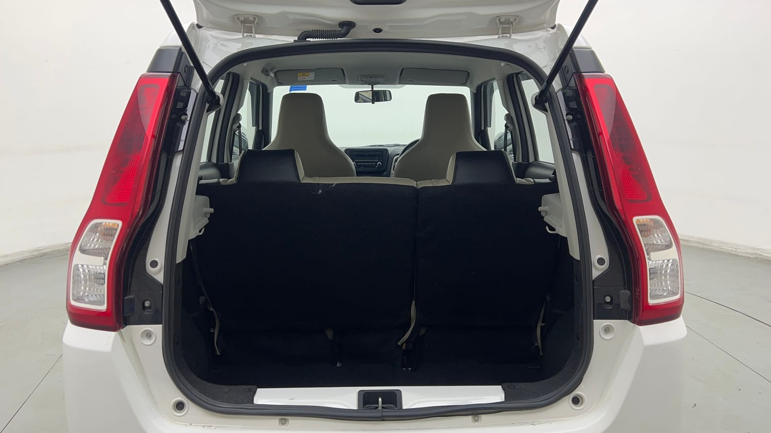 Used 2024 Maruti Suzuki Wagon R VXI 1.0 Petrol Manual interior DICKY INSIDE VIEW