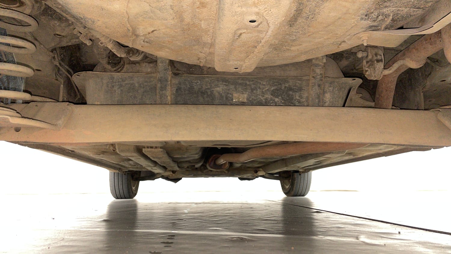 Used 2017 Hyundai Grand i10 Asta 1.2 Kappa VTVT Petrol Manual extra REAR UNDERBODY VIEW (TAKEN FROM REAR)