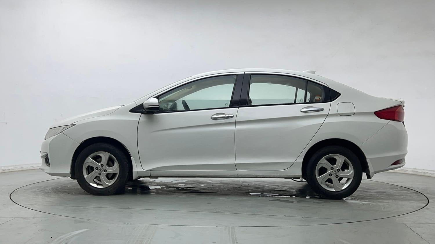 Used 2015 Honda City VX CVT Petrol Automatic exterior LEFT SIDE VIEW
