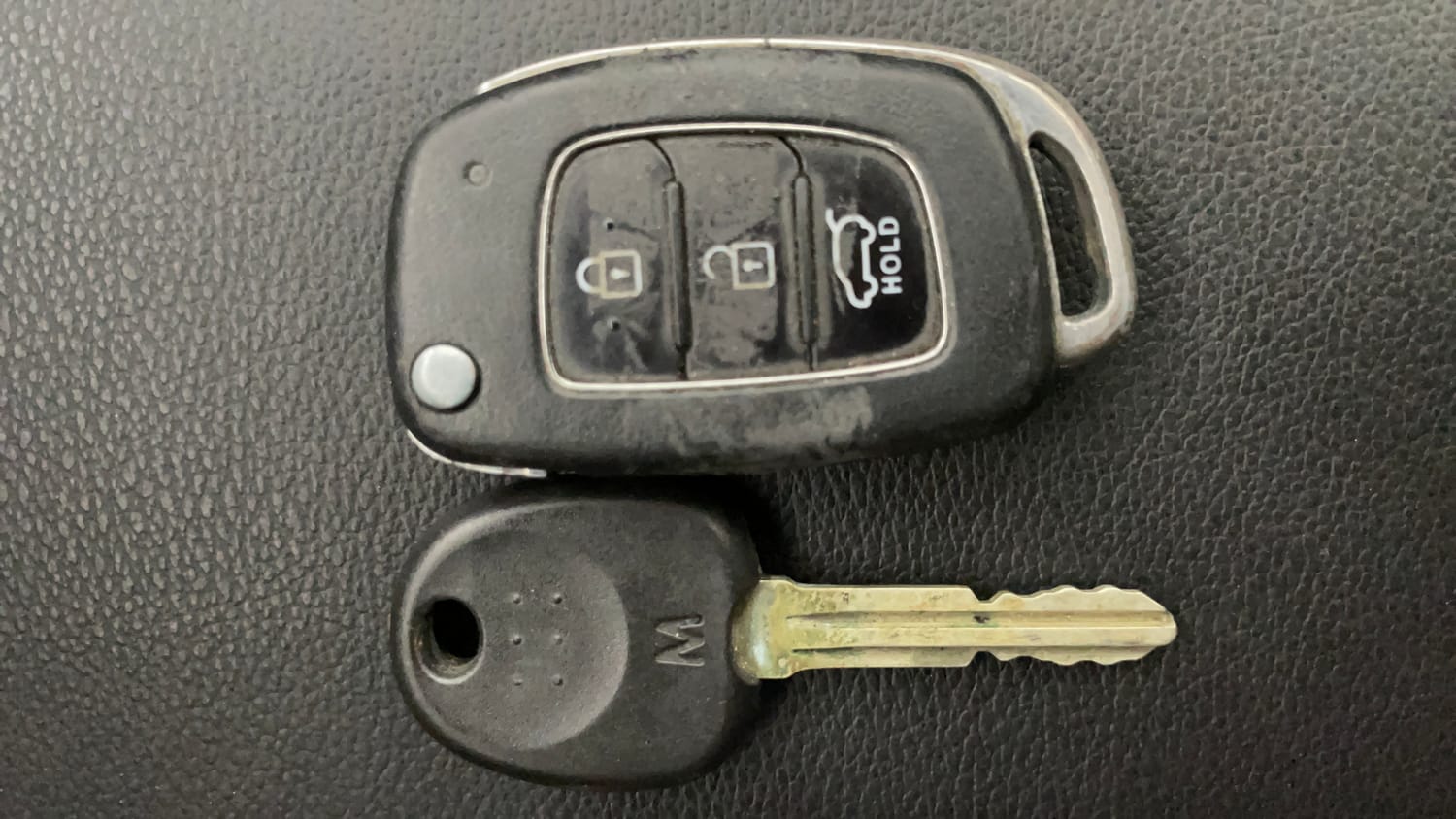 Used 2019 Hyundai Elite i20 Sportz Plus 1.2 Petrol Manual extra CAR KEY VIEW