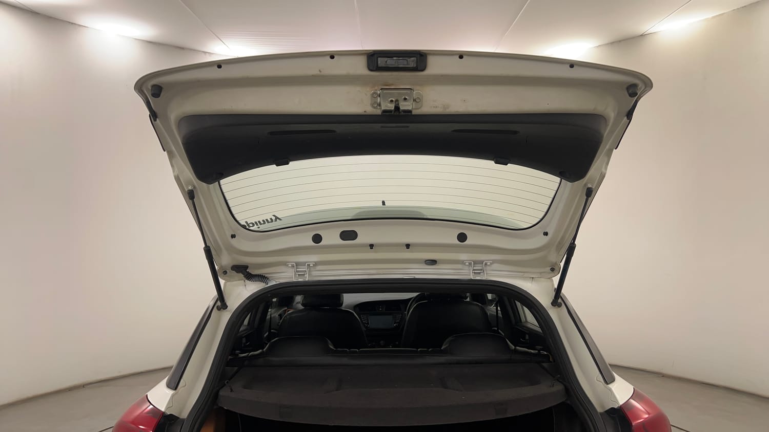 Used 2017 Hyundai i20 Active 1.2 S Petrol Manual interior DICKY DOOR OPEN VIEW