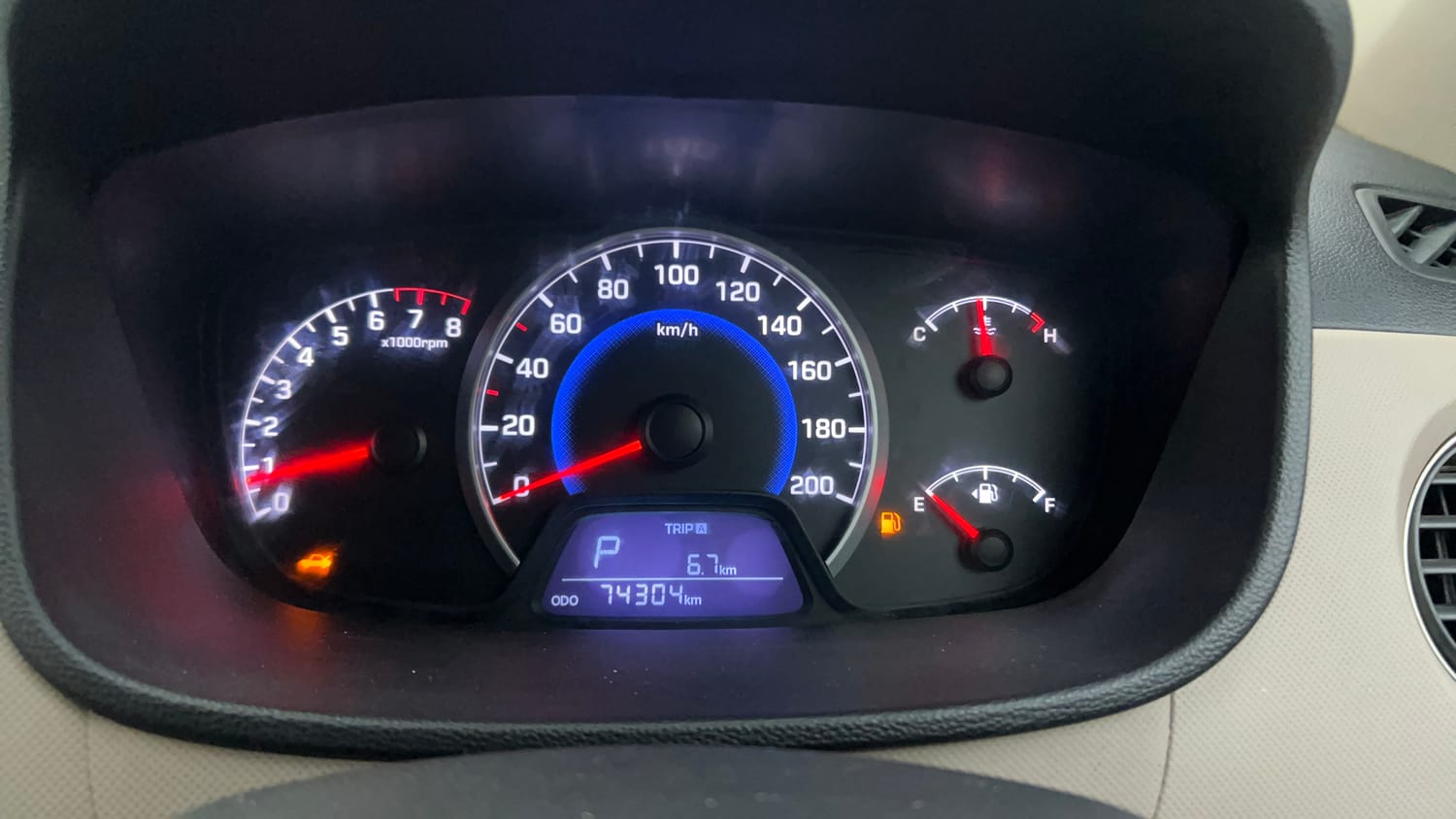 Used 2016 Hyundai Grand i10 Magna AT 1.2 Kappa VTVT Petrol Automatic interior CLUSTERMETER VIEW