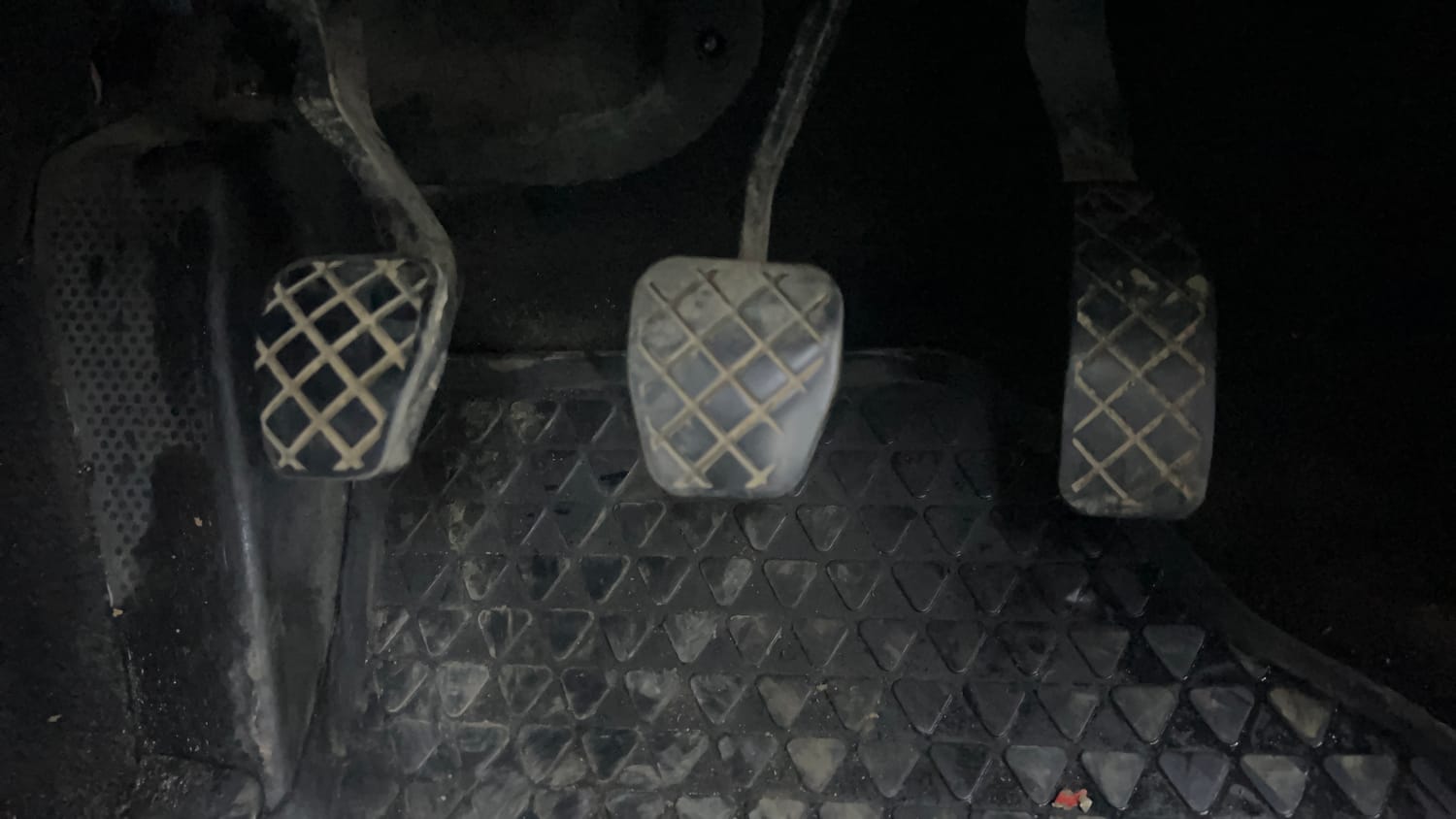Used 2020 Volkswagen Polo Trendline 1.0L (P) Petrol Manual interior PEDALS VIEW