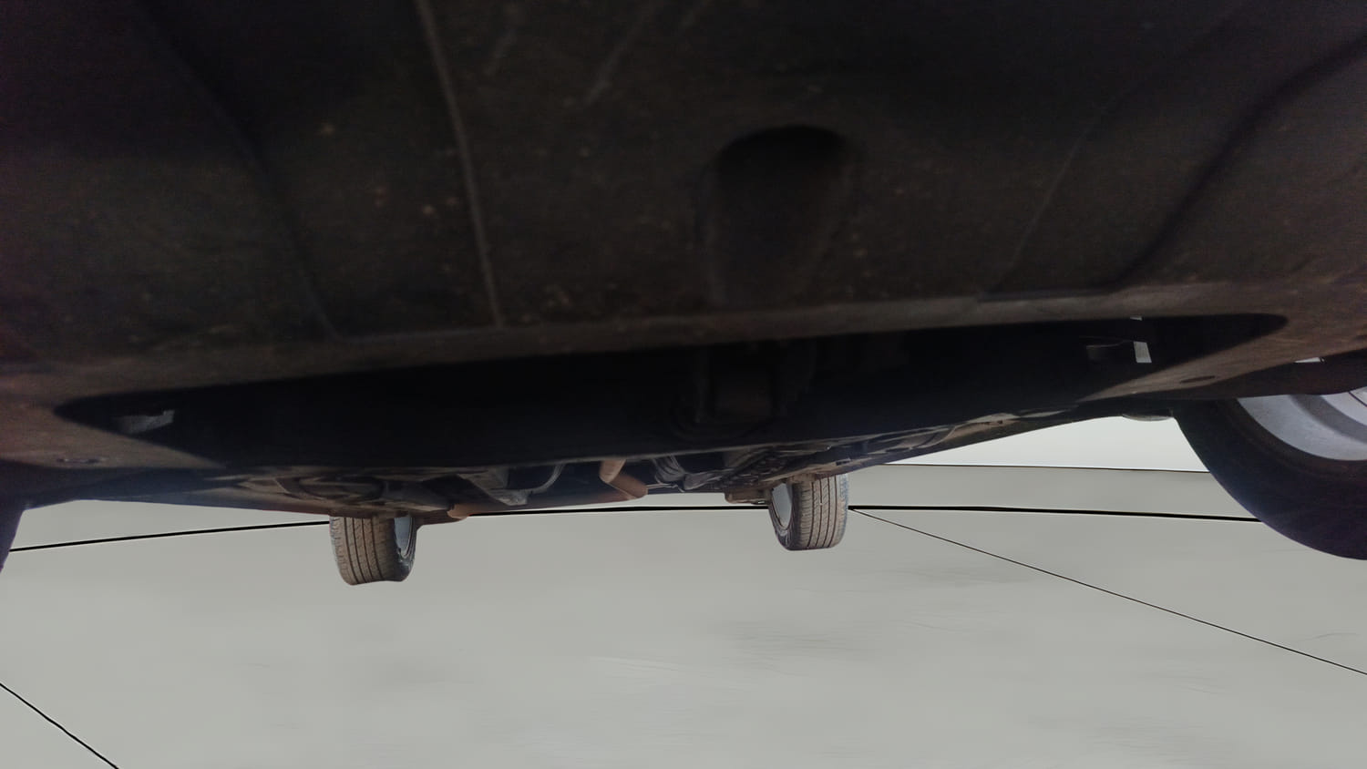 Used 2018 Hyundai Elite i20 Asta 1.2 Petrol Manual extra FRONT LEFT UNDERBODY VIEW