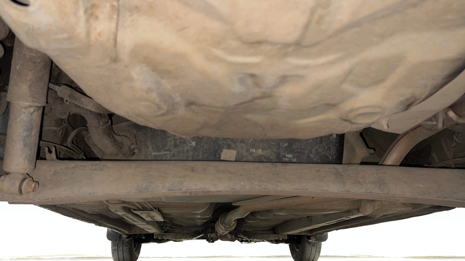 Used 2013 Hyundai i10 Sportz 1.2 Kappa2 Petrol Manual extra REAR UNDERBODY VIEW (TAKEN FROM REAR)