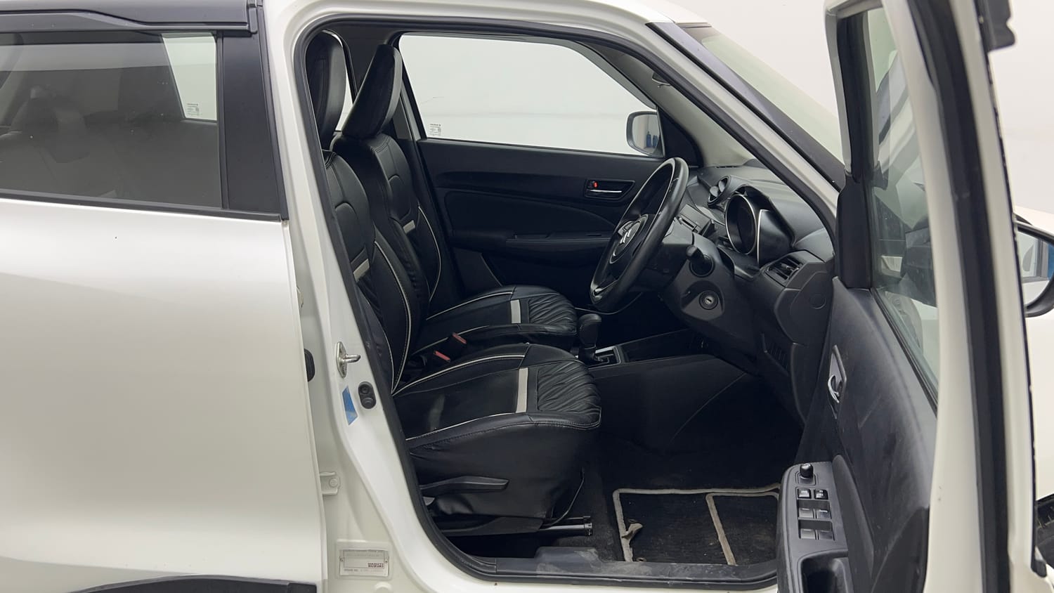 Used 2019 Maruti Suzuki Swift VXi AMT Petrol Automatic interior RIGHT SIDE FRONT DOOR CABIN VIEW