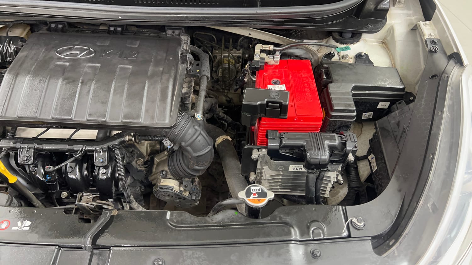Used 2020 Hyundai Aura SX Plus 1.2 AMT Petrol Petrol Automatic engine ENGINE LEFT SIDE VIEW