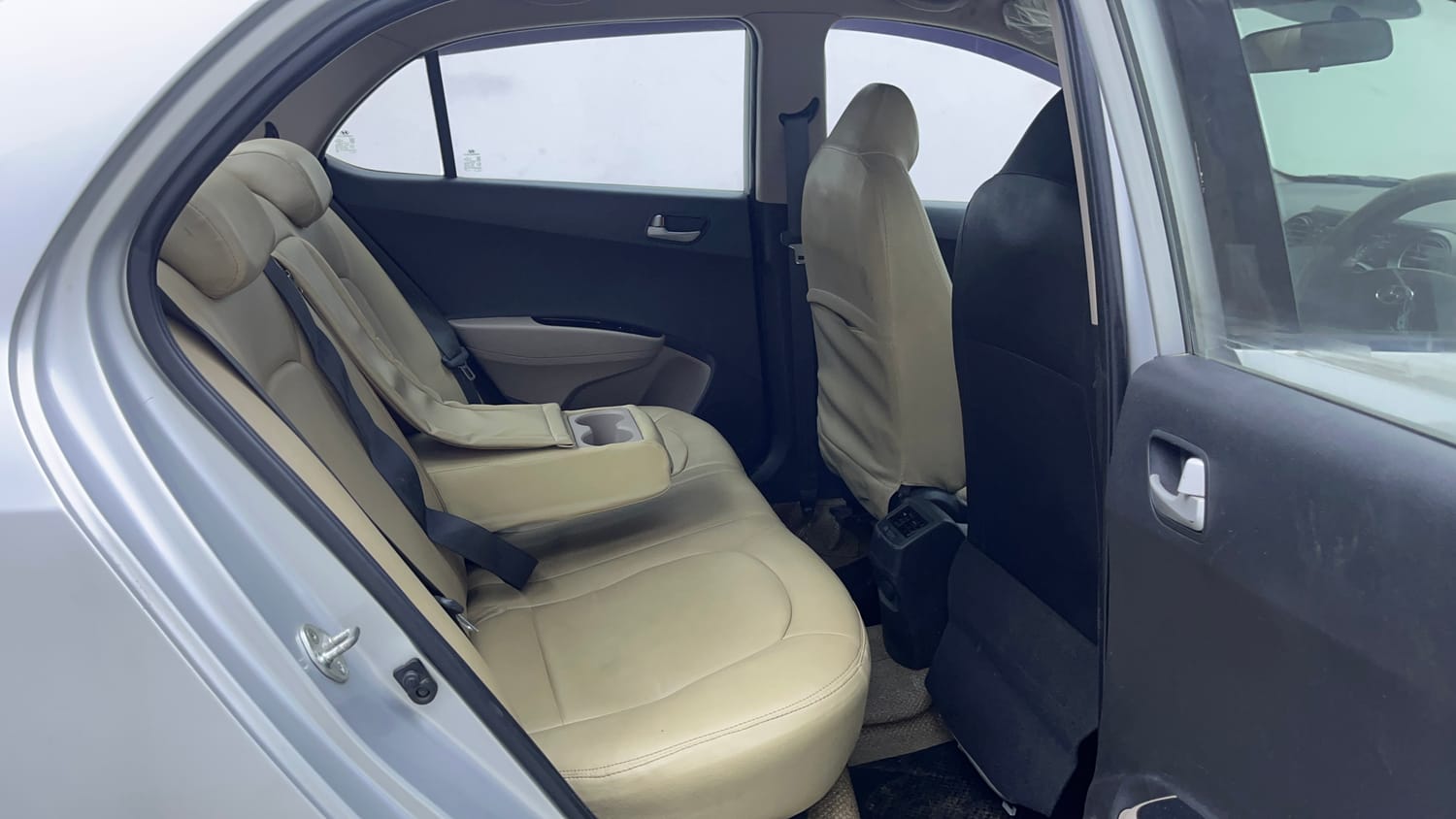 Used 2015 Hyundai Xcent S 1.2 (O) Petrol Manual interior RIGHT SIDE REAR DOOR CABIN VIEW