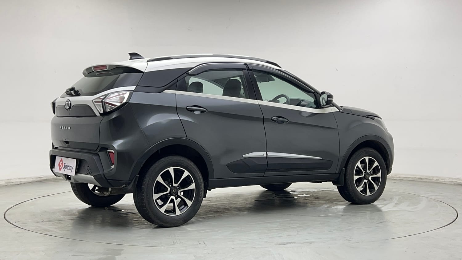 Used 2020 Tata Nexon XZA Plus (O) Dual Tone Petrol Automatic exterior RIGHT REAR CORNER VIEW