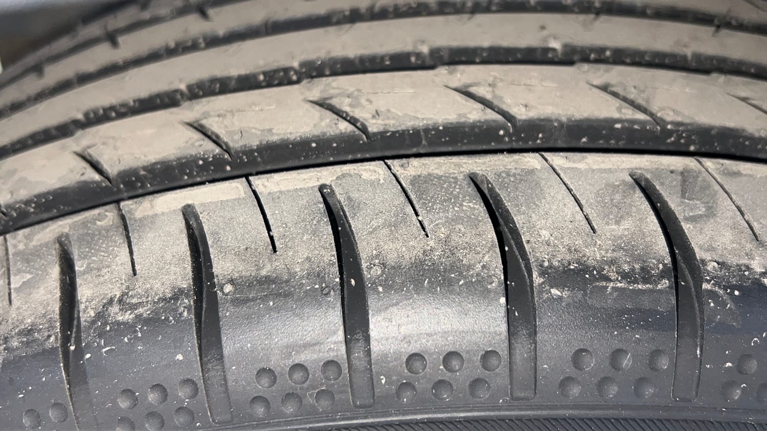 Used 2020 Tata Tiago XZ Plus Petrol Manual tyres RIGHT REAR TYRE TREAD VIEW