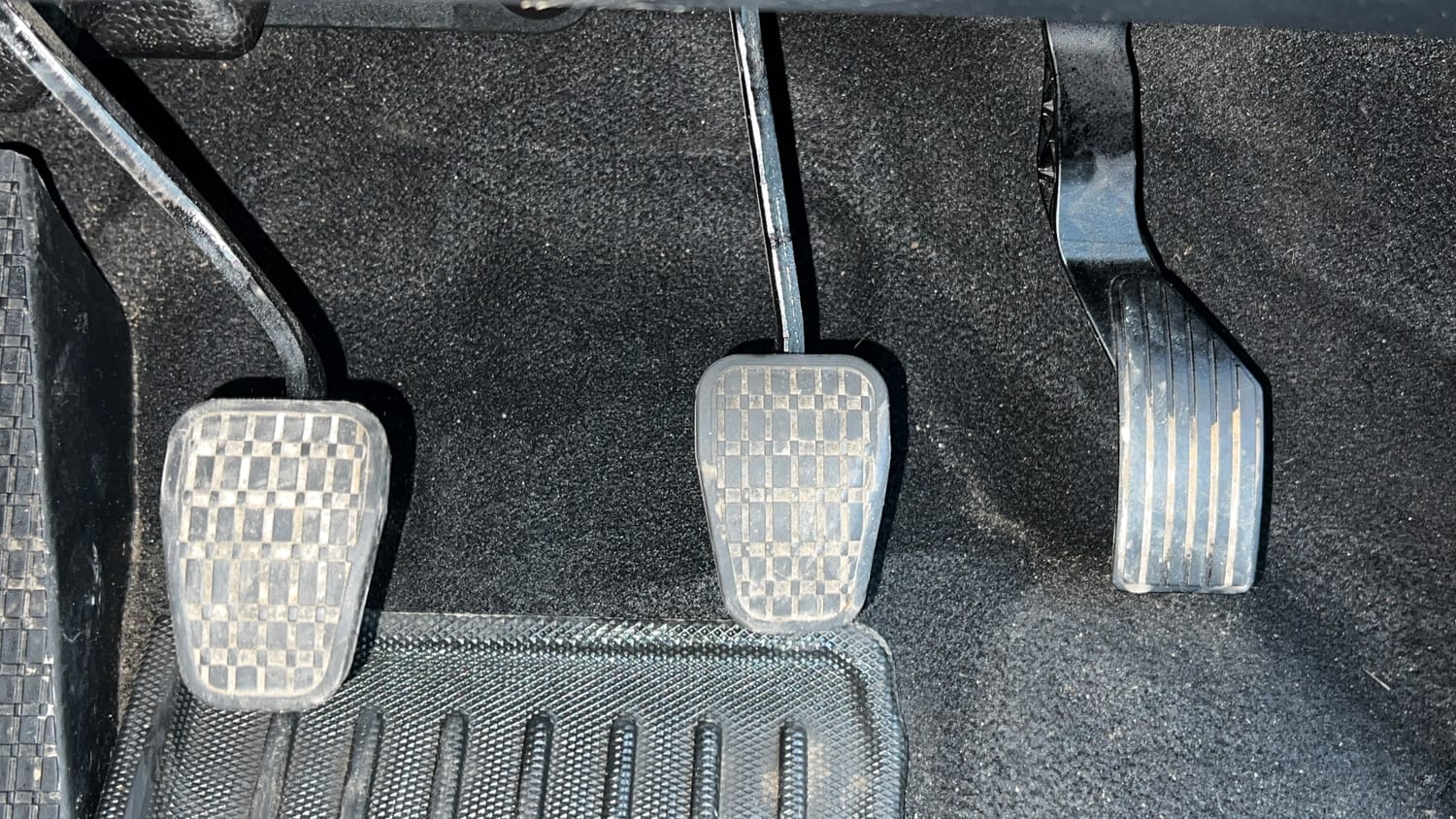 Used 2023 Tata Punch Pure MT Petrol Manual interior PEDALS VIEW